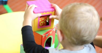 mniej żłobki kluby dziecięce