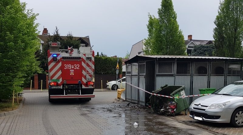 paliła się wiata śmietnikowa