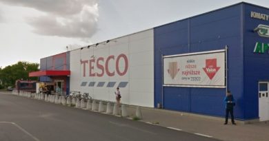 pracowników tesco pracę netto