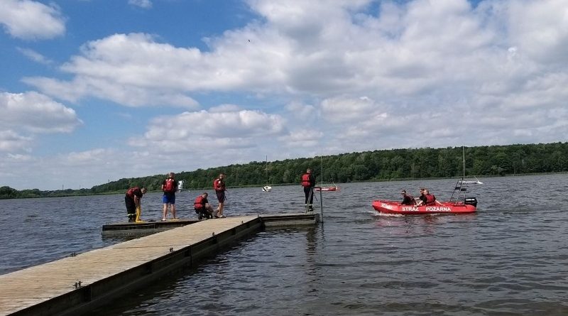 akcja ratunkowa nad Jeziorem Swarzędzkim