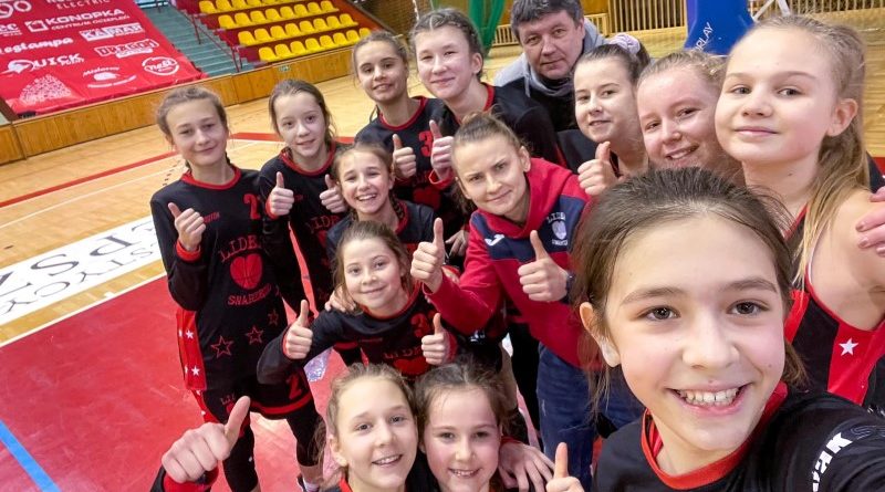 Grała koszykarska młodzież Lidera