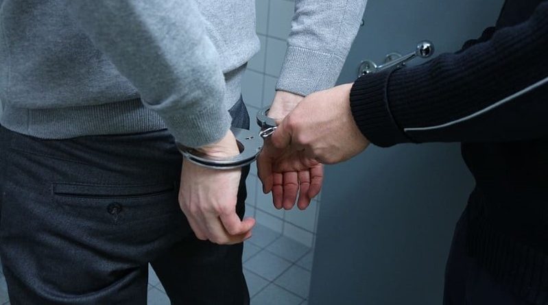 Włamał się i zdążył ukraść chipsy