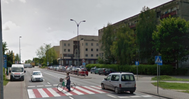 Potrącił na przejściu dla pieszych i uciekł