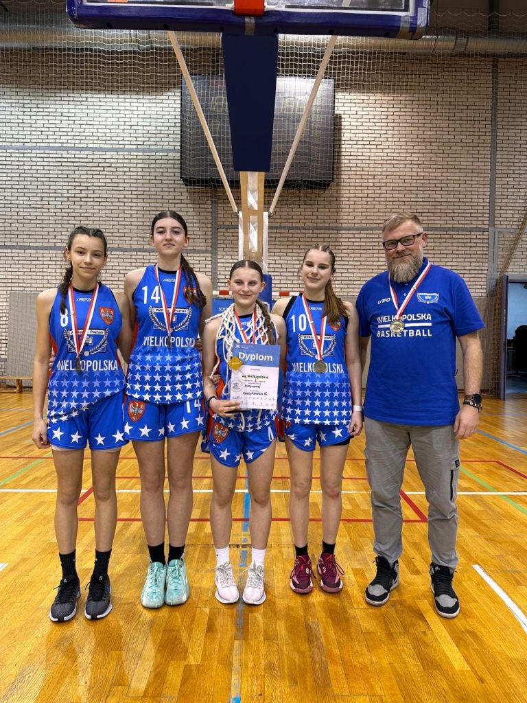 Swarzędzkie koszykarki i koszykarze Mistrzami