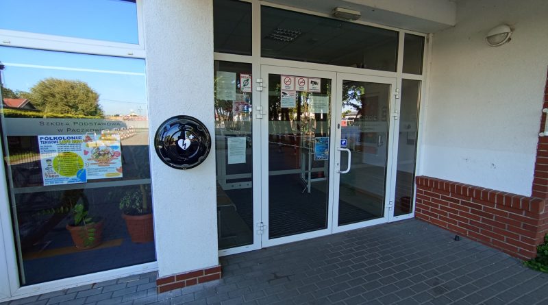 Defibrylator AED w Paczkowie zamontowany