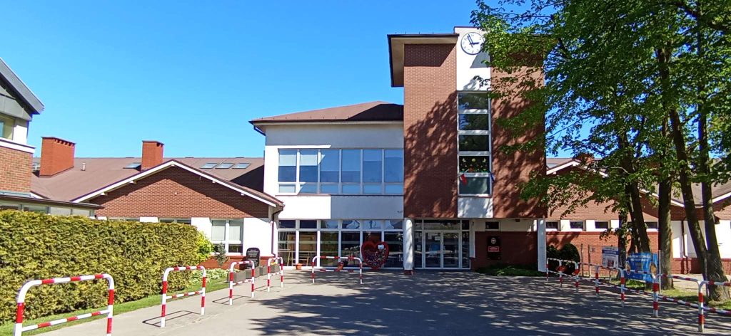 Defibrylator AED w Paczkowie zamontowany