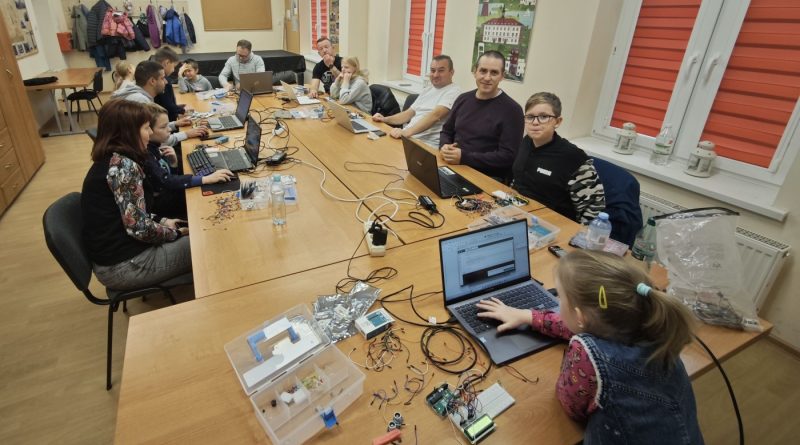 Programowanie z AI i elektronika