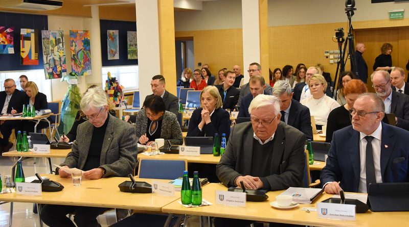 Budżet Powiatu Poznańskiego uchwalony