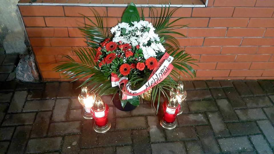 Kibice Lecha i Meblorza upamiętnili Powstańców