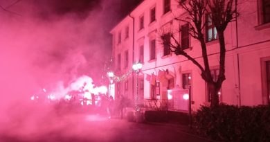 Kibice Lecha i Meblorza upamiętnili Powstańców