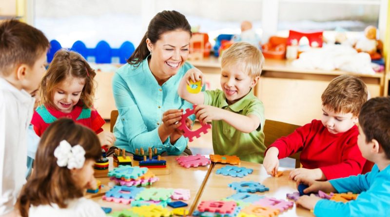 Co daje dziecku przedszkole dwujęzyczne? Odkryj metodę wczesnej immersji w żłobkach i przedszkolach w Poznaniu