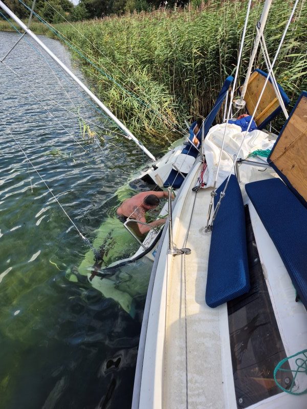 Zatonął jacht na Jeziorze Lednica