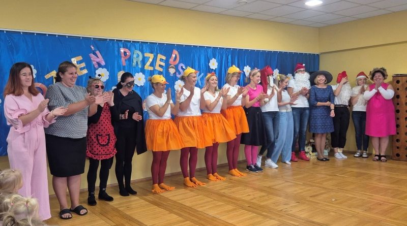 Przedstawienie z okazji Dnia Przedszkolaka w Misiu Uszatku