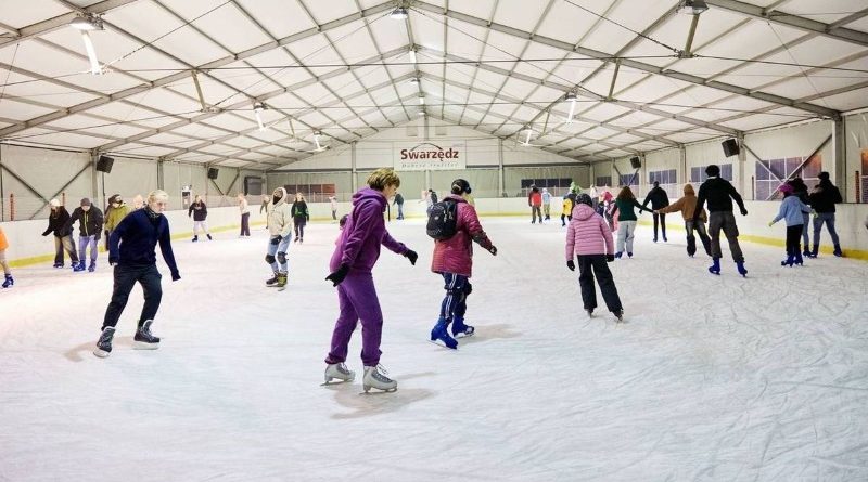 Otwarcie Lodowiska przy Pływalni Wodny Raj – 28 listopada