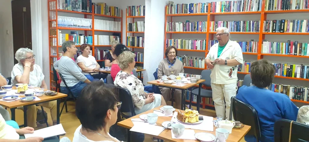 Spotkanie grupy Przyjaciół Słowa w Bibliotece Pedagogicznej
