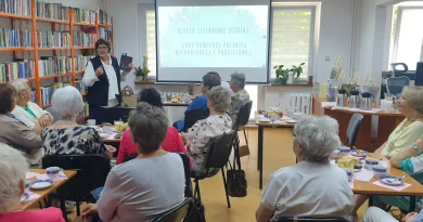 Spotkanie grupy Przyjaciół Słowa w Bibliotece Pedagogicznej