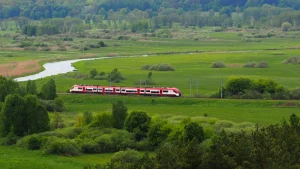 Koleje Wielkopolskie i lato: połączenia nad Bałtyk