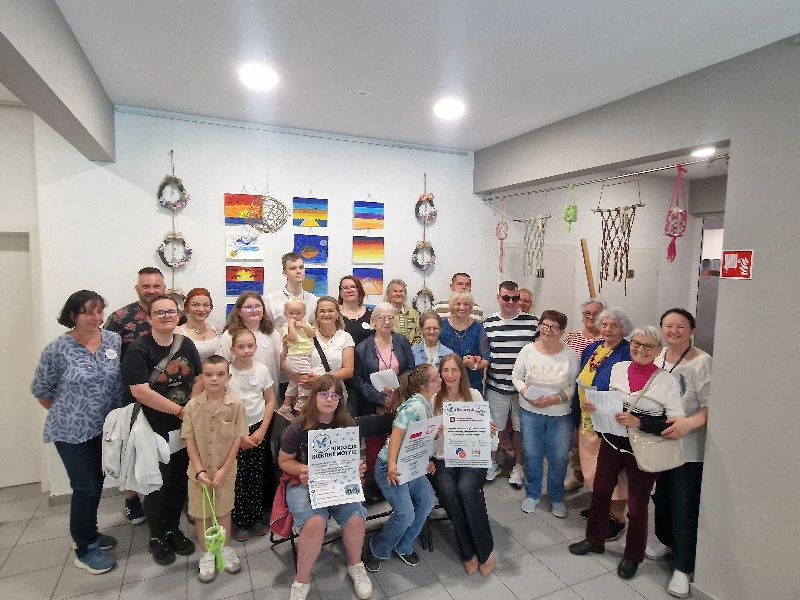 Cykl wystaw i wernisaży prac Fundacji Błękitne Motyle