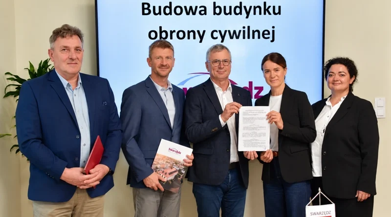 Umowa na budowę magazynu obrony cywilnej