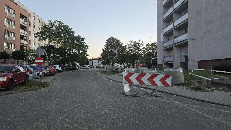 Utrudnienia dla kierowców: kolejny etap na os. Dąbrowszczaków